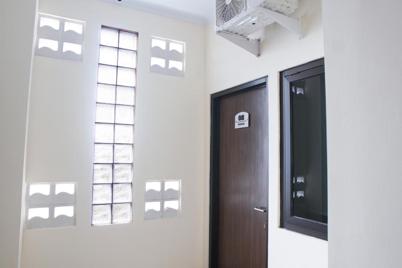 Kost Eksklusif Teduh Hostel Salakan Exterior foto