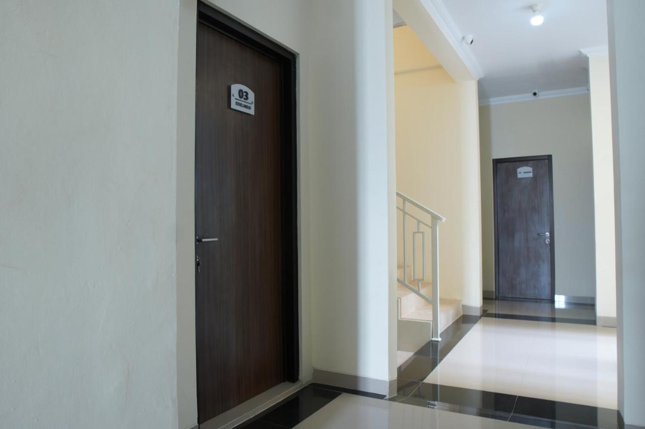 Kost Eksklusif Teduh Hostel Salakan Exterior foto